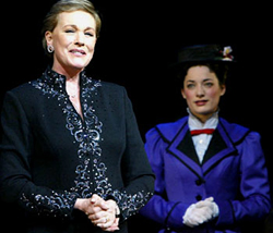 Julie Andrews e Laura Michelle Kelly