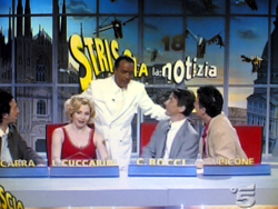 Il cast di "Sweet Charity" a "Striscia la notizia"