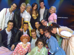 Il cast di Grease con Giorgia Palmas