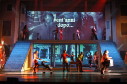 Una foto di scena da "C'era una volta...Scugnizzi"