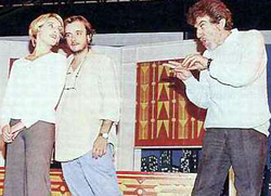 Gianluca Guidi, Maria Laura Baccarini e Gigi Proietti nelle prove di "Stanno suonando la nostra canzone"