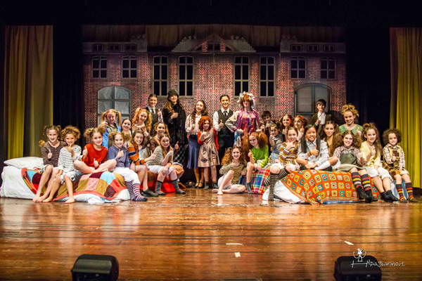 Natale riporta "Annie Jr." a Milano Natale riporta "Annie Jr." a Milano