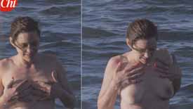 Marion Cotillard, un topless che seduce... Marion Cotillard, un topless che seduce...