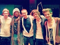 Johnny Depp suona con gli One Direction? Johnny Depp suona con gli One Direction?