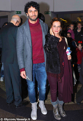 Giuliana De Sio felice con il suo toy boy Giuliana De Sio felice con il suo toy boy