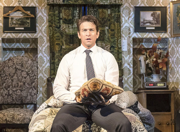 Chiude a Broadway "Groundhog Day" Chiude a Broadway "Groundhog Day"