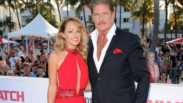 David Hasselhoff con baby fidanzata David Hasselhoff con baby fidanzata
