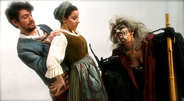 Mauro Simone dirige "Into The Woods" Mauro Simone dirige "Into The Woods"