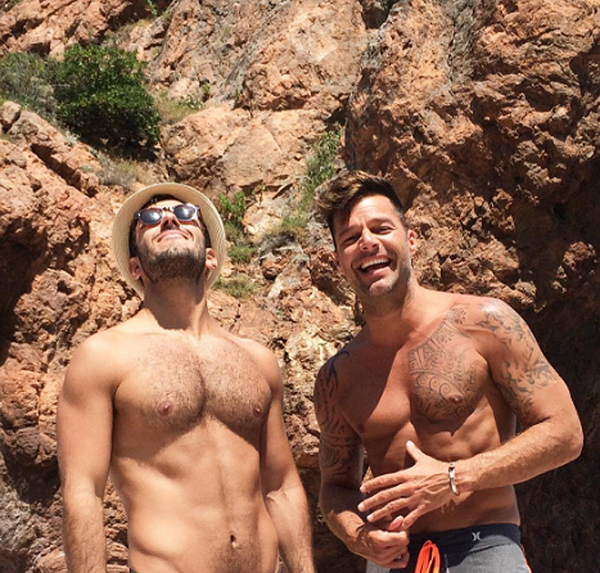 Ricky Martin e il fidanzato alle Canarie Ricky Martin e il fidanzato alle Canarie