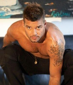 Ricky Martin raccomanda il sesso sicuro Ricky Martin raccomanda il sesso sicuro