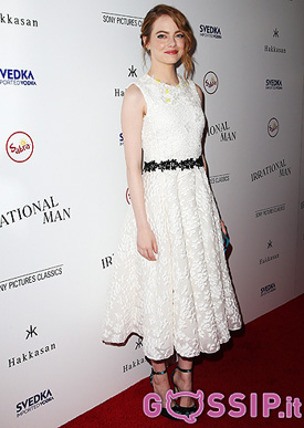Emma Stone radiosa in bianco Emma Stone radiosa in bianco