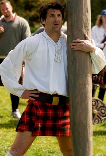 Patrick Dempsey sul set con il kilt "incriminato"