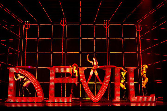 Una foto di scena da "Flashdance il musical" © Brinkhoff/Mögenburg  Hamburg- Germany