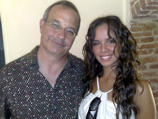 Mark L. Taylor (Mr. Thomas Fulton di "High School Musical 2") con Denise Faro