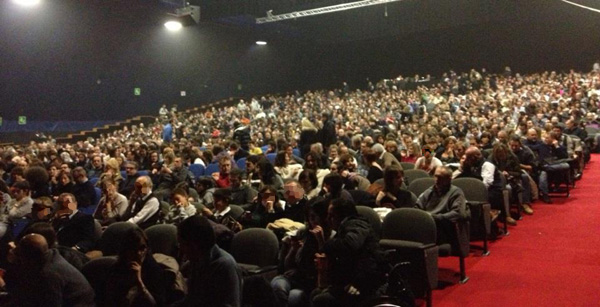 La grande platea del Teatro della Luna di Milano per "Frankenstein Junior"