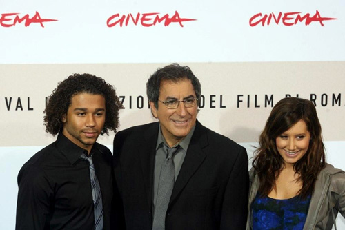 Cornin Bleu, Kenny Ortega, e Ashley Tisdale, 