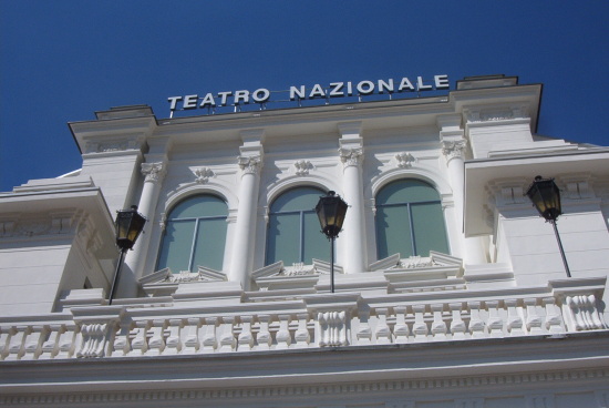 Il Teatro Nazionale: esterno