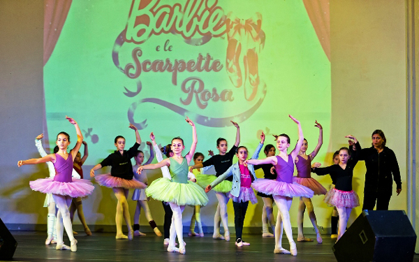 Barbie e le scarpette rosa Barbie e le scarpette rosa