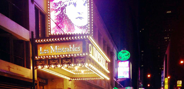 Lez Miz a Broadway Lez Miz a Broadway
