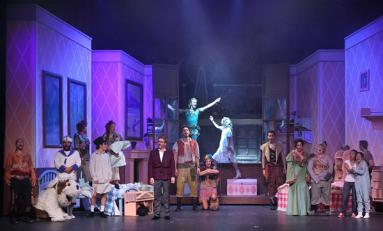 Una foto di scena Una foto di scena