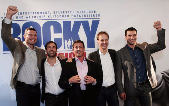 Stallone con i fratelli Wladimir e Vitali Klitschko, Johannes Mock O'Hara e Michael Hildebrandt