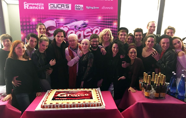 Il cast e la torta Il cast e la torta