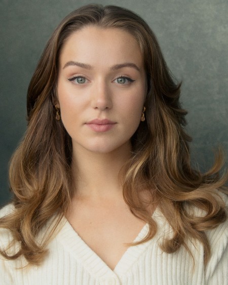 Charlie Burn, nel ruolo di Jane Eyre