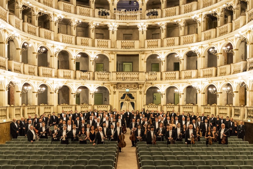 Orchestra e Coro del TCBO©Rocco.Casaluci
